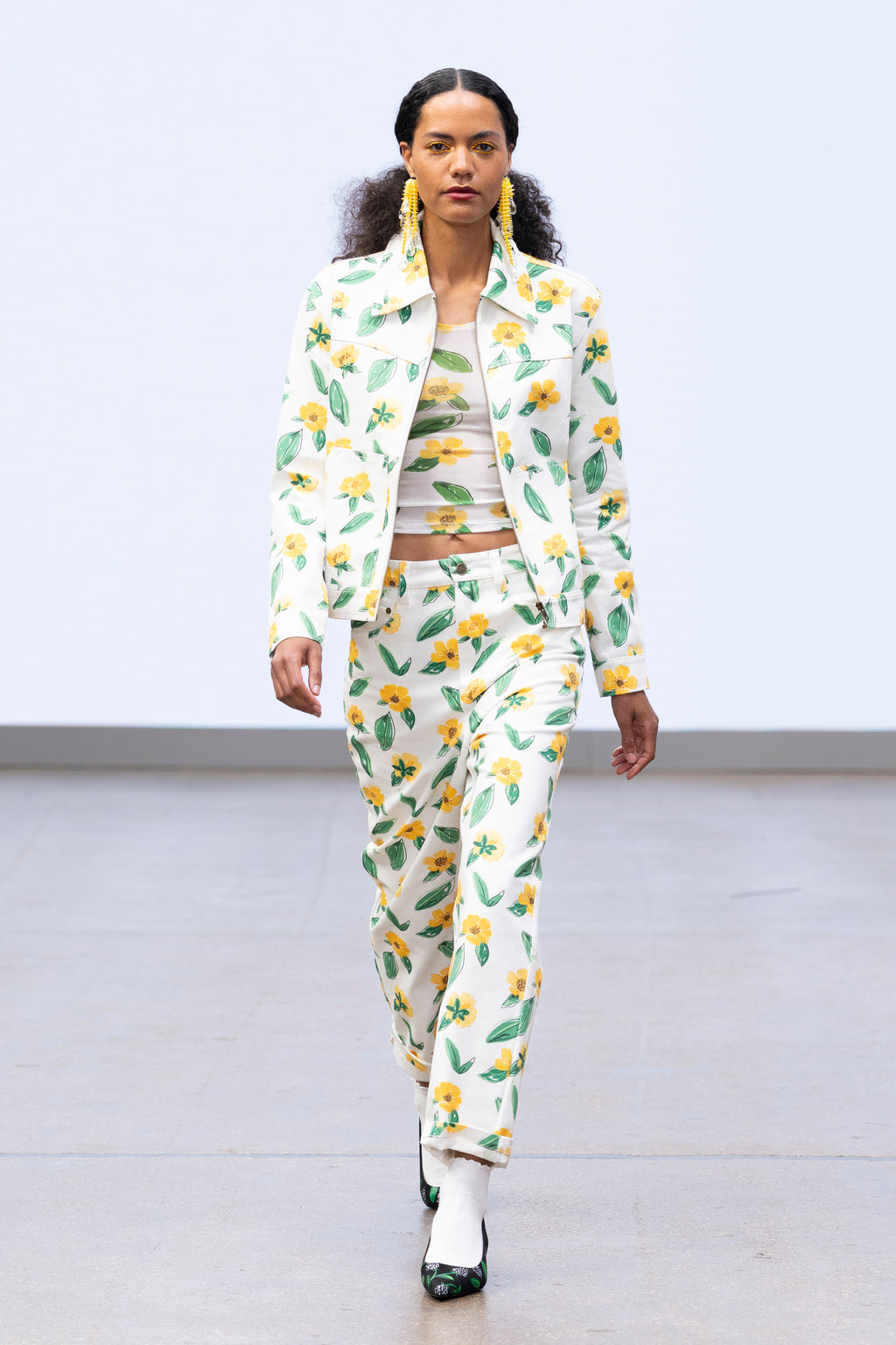 GURO PRINTED DENIM PANTS – Floral High-Waist Recycled Denim