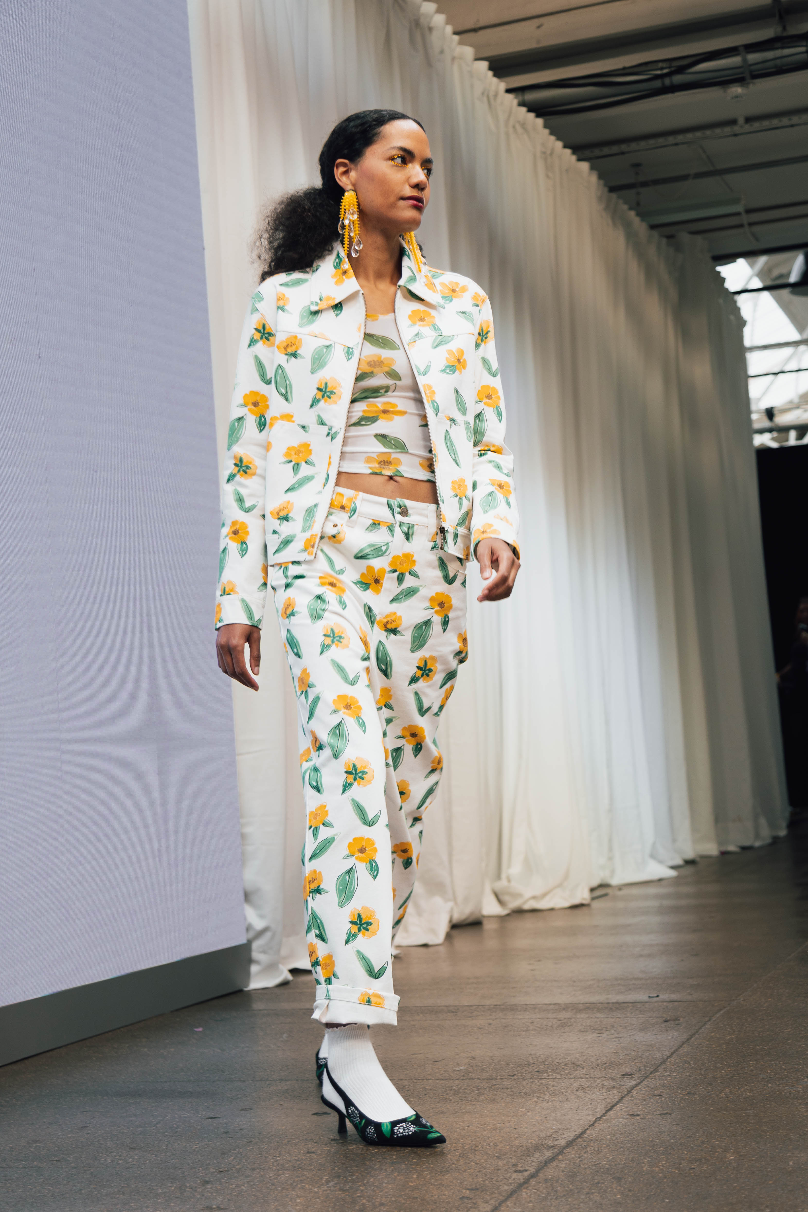 GURO PRINTED DENIM PANTS – Floral High-Waist Recycled Denim
