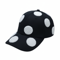 Caps med polka dots clean
